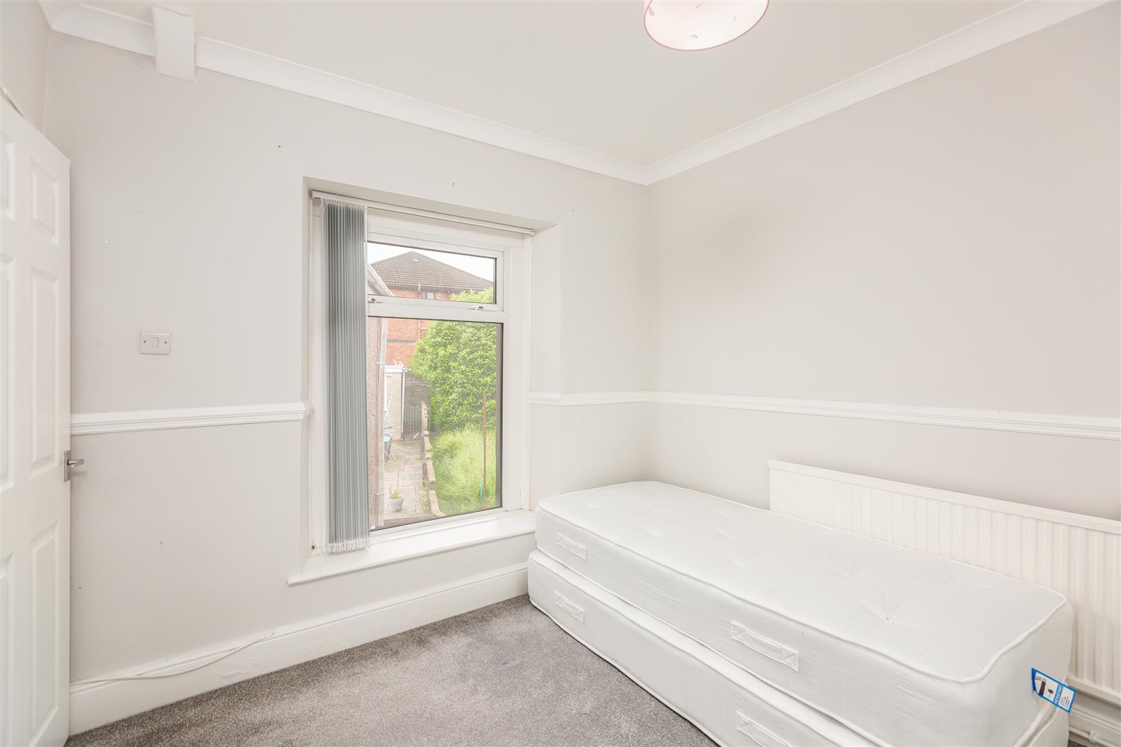 Llangyfelach Road, Treboeth, Swansea, SA5 9EL